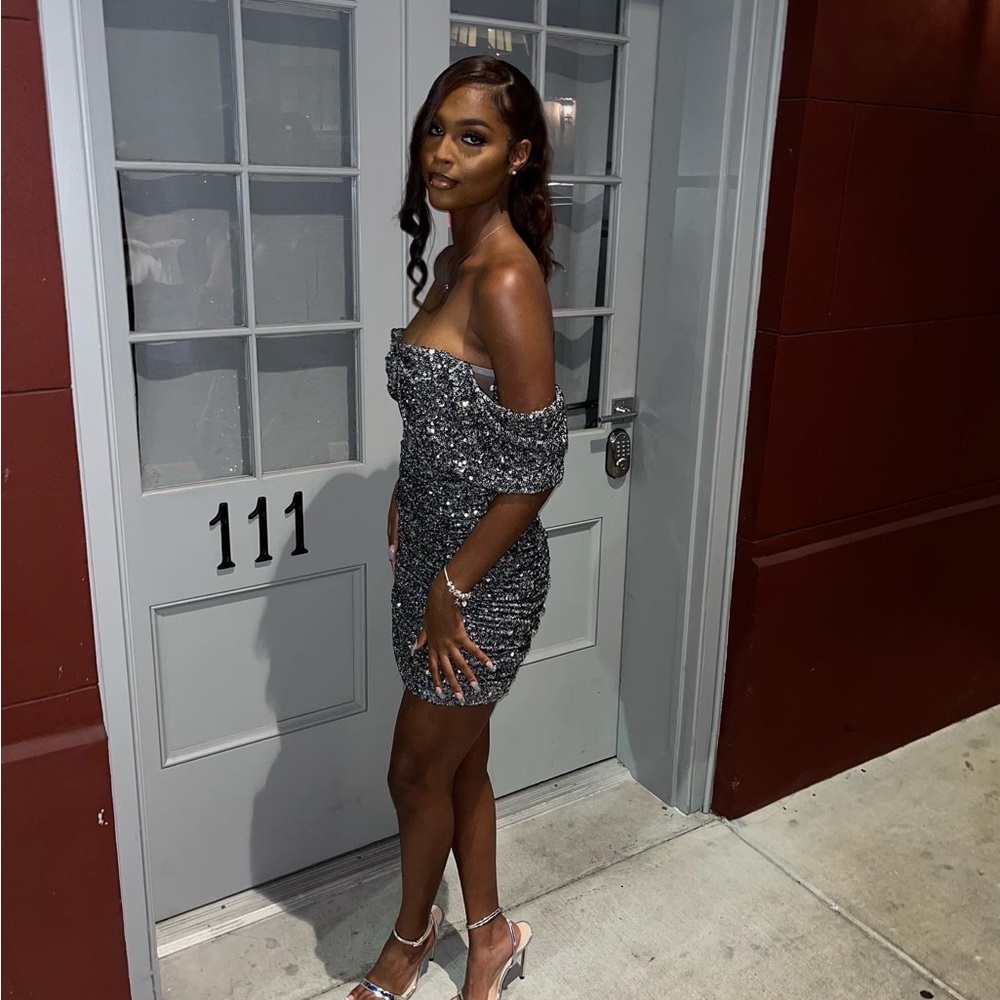 Miss Circle sequin dress - Picture 2 of 4